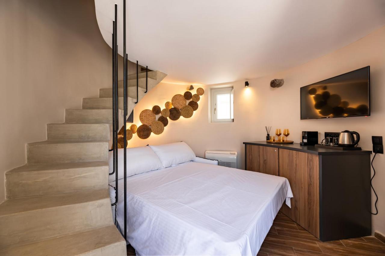 Вилла Lami Traditional Windmill - With Private Pool And Jacuzzi